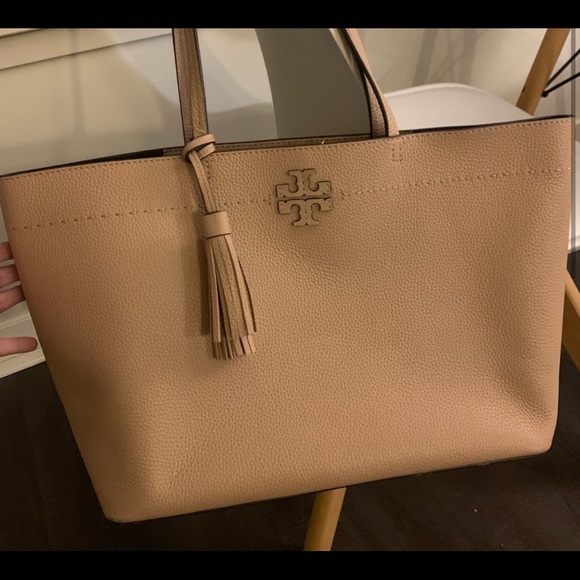 Tory Tote! - Picture 1 of 4